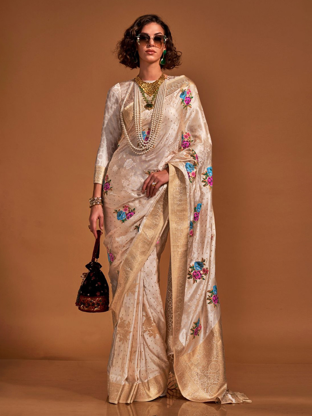 

Vardha Floral Woven Design Zari Satin Saree, Beige