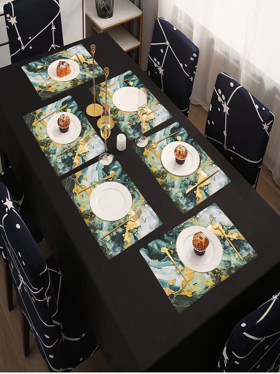

Aura 6 Pieces White & Green Printed Reusable PVC Table Placemats