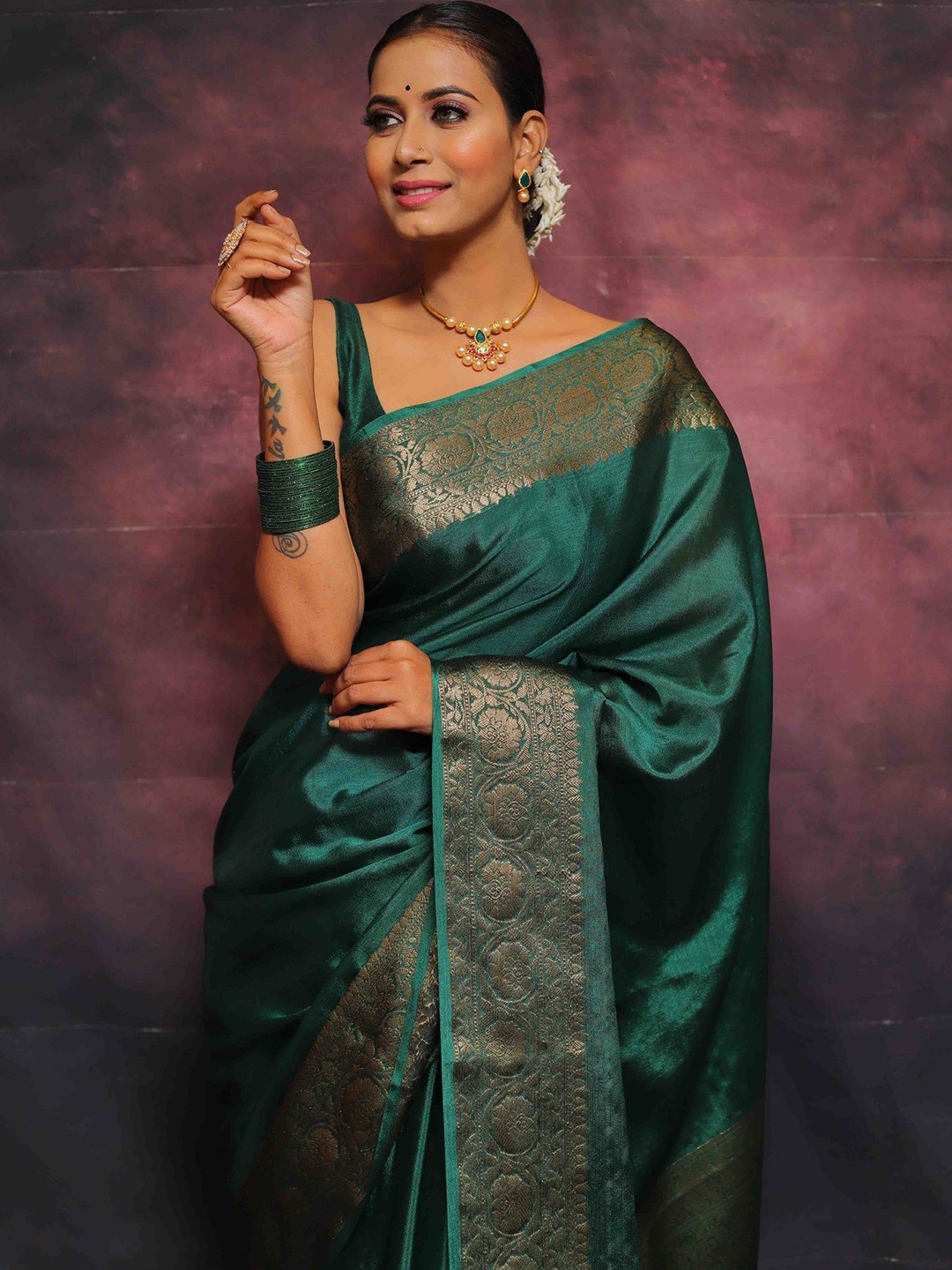 

Moda Rapido Woven Design Zari Saree, Green