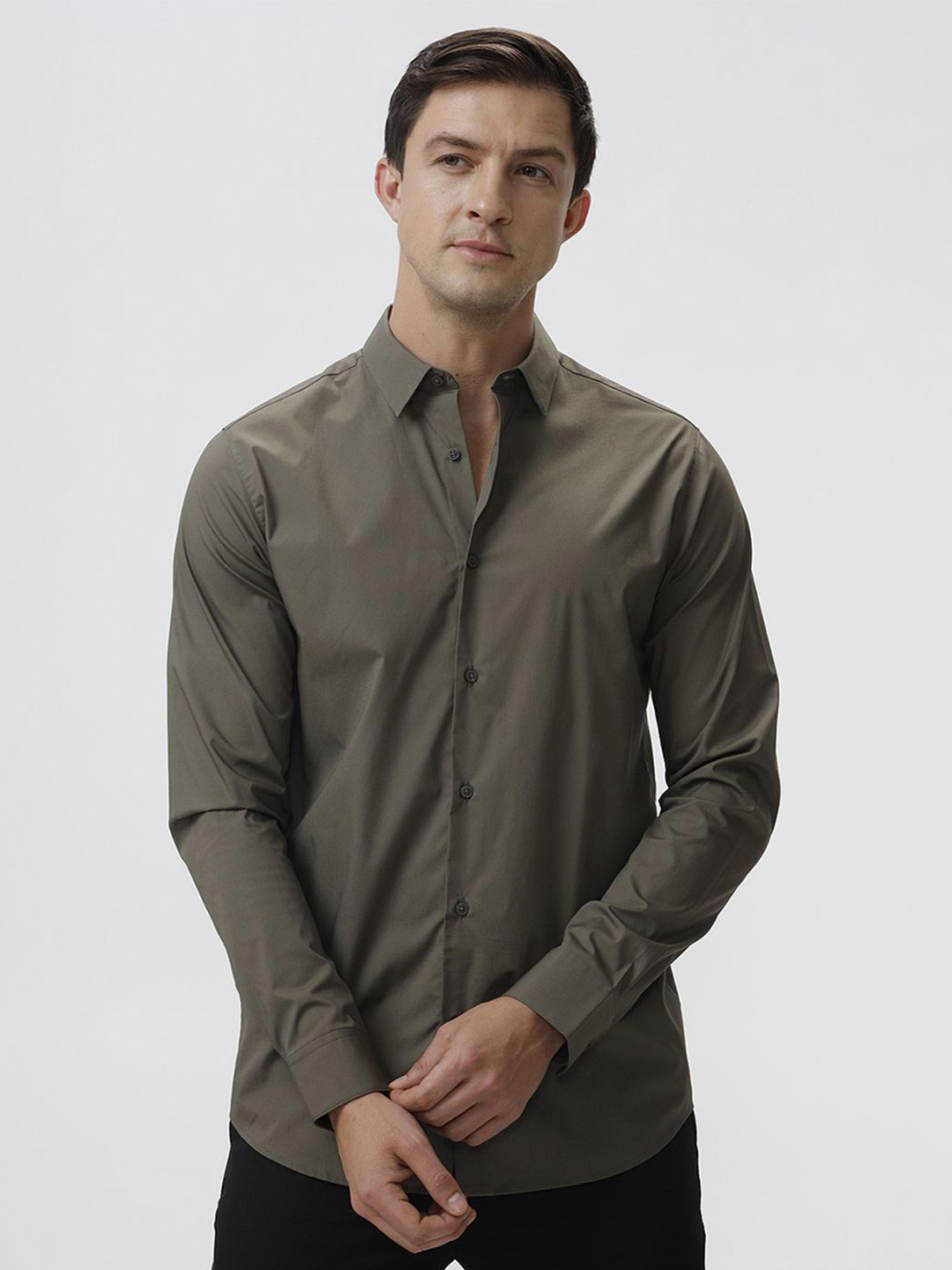 

The Collection Men Classic Slim Fit Opaque Casual Shirt, Green