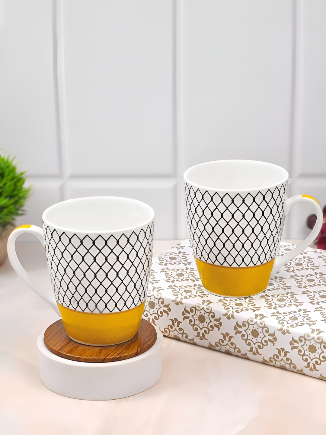 

UPC White & Yellow 2 Pieces Geometric Printed Ceramic Glossy Mugs 280ml