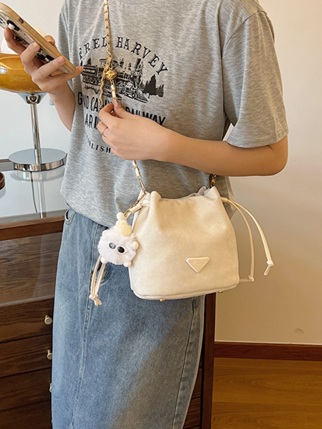 

DressBerry PU Shopper Shoulder Bag with Applique, Cream