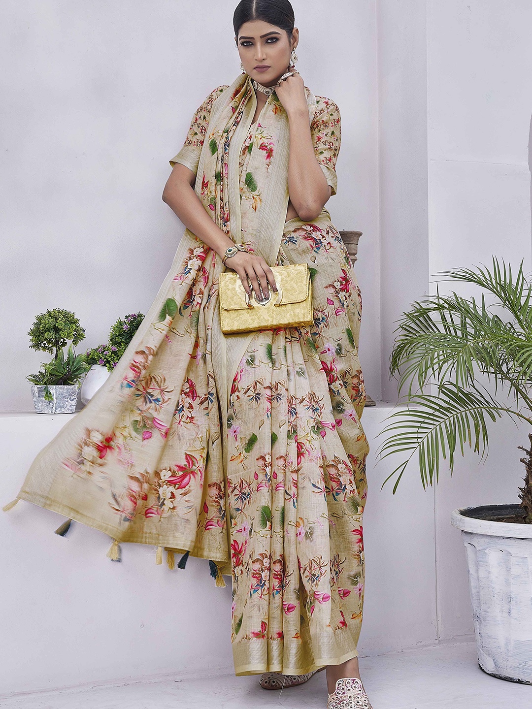 

Sangria Printed Kanjeevaram Saree With Blouse Piece, Cream