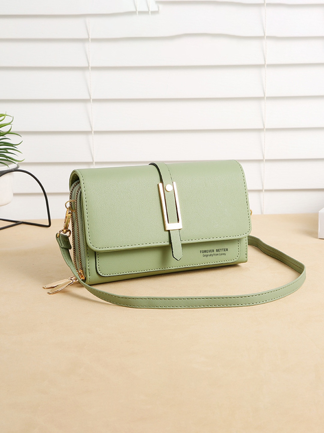 

VALERIE Solid Structured Sling Bag, Green
