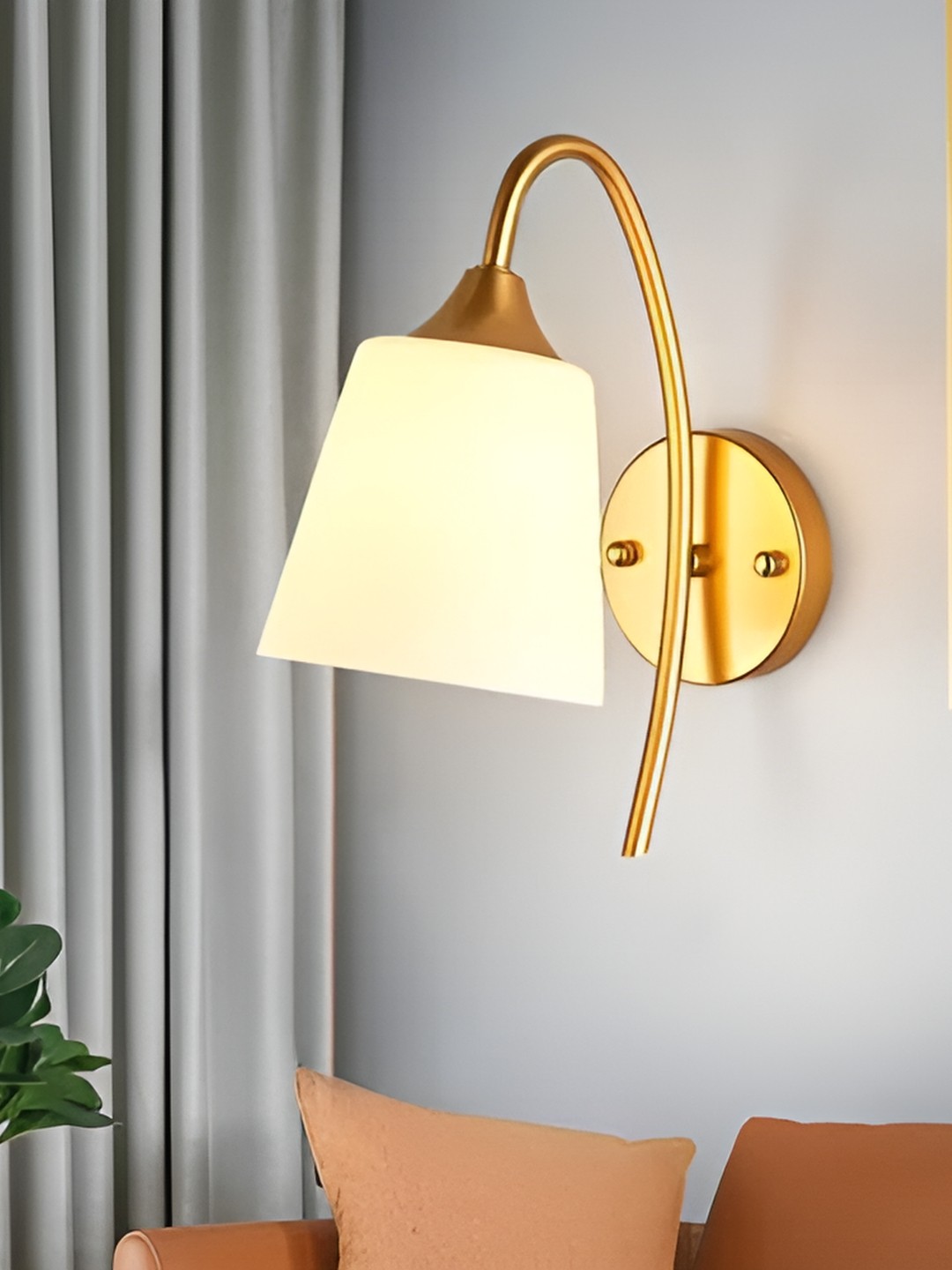 

KINIS Gold-Toned & White Metal Quirky Cylindrical Shaped Wall Lamp With Bulb