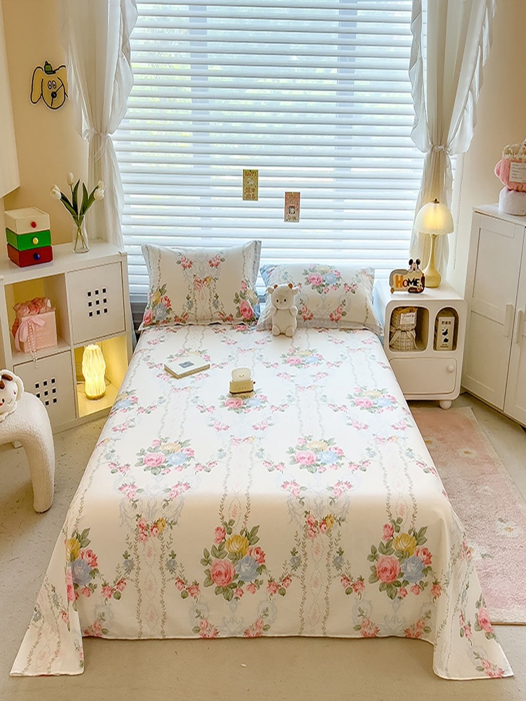 

JC HOME White & Pink Floral Printed Pure Cotton 220 TC Queen Bedsheet Set-2.30 m x 1.80 m
