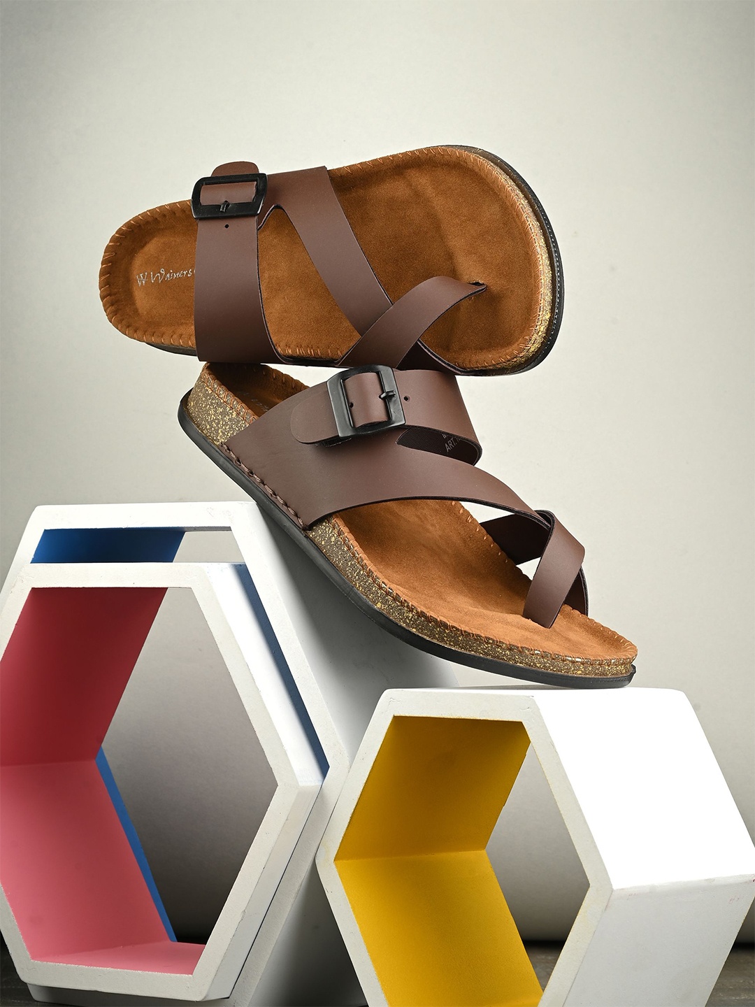 

WAINERS Men Leather Comfort Sandals, Brown