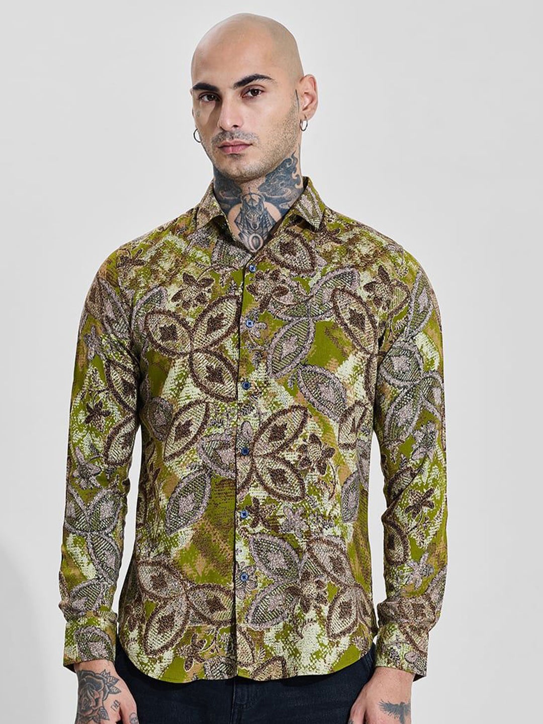 

Snitch Men Smart Slim Fit Spread Collar Abstract Printed Casual Shirt, Green