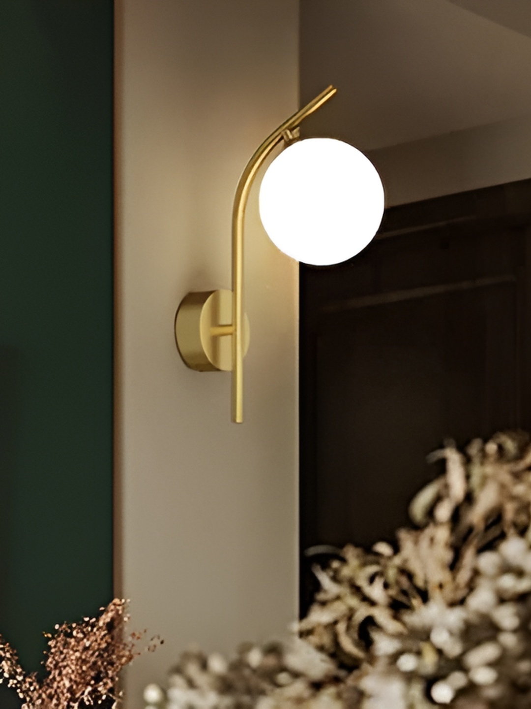 

KINIS Gold-Toned & White Metal Spherical Shaped Wall Lamp With Bulb
