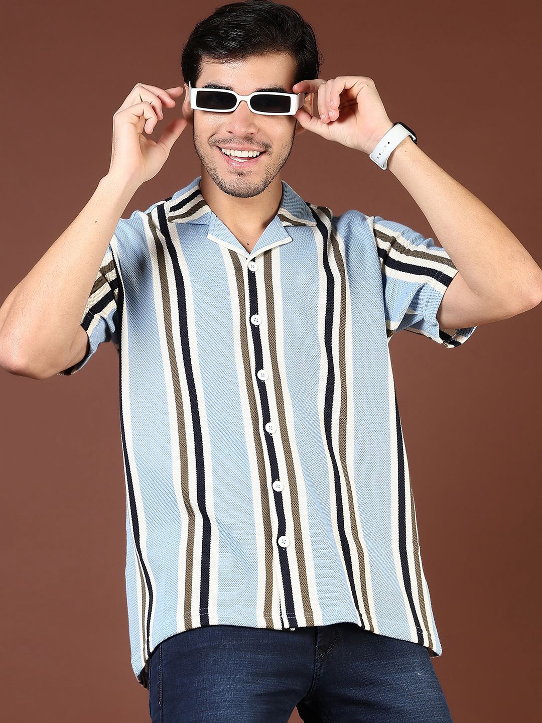 

V-Mart Men Spread Collar Vertical Striped Cotton Casual Shirt, Blue