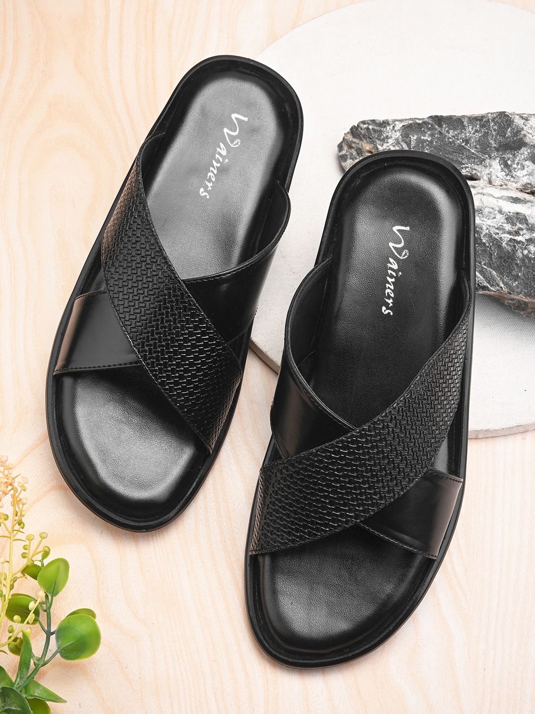 

WAINERS Men Leather Comfort Sandals, Black