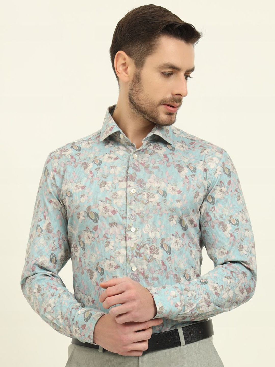 

WYRE Men Slim Fit Spread Collar Floral Printed Cotton Formal Shirt, Green