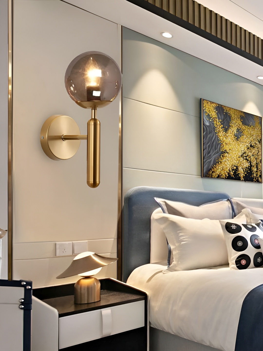 

KINIS Gold-Toned Spherical Shaped Metal Wall Lamp