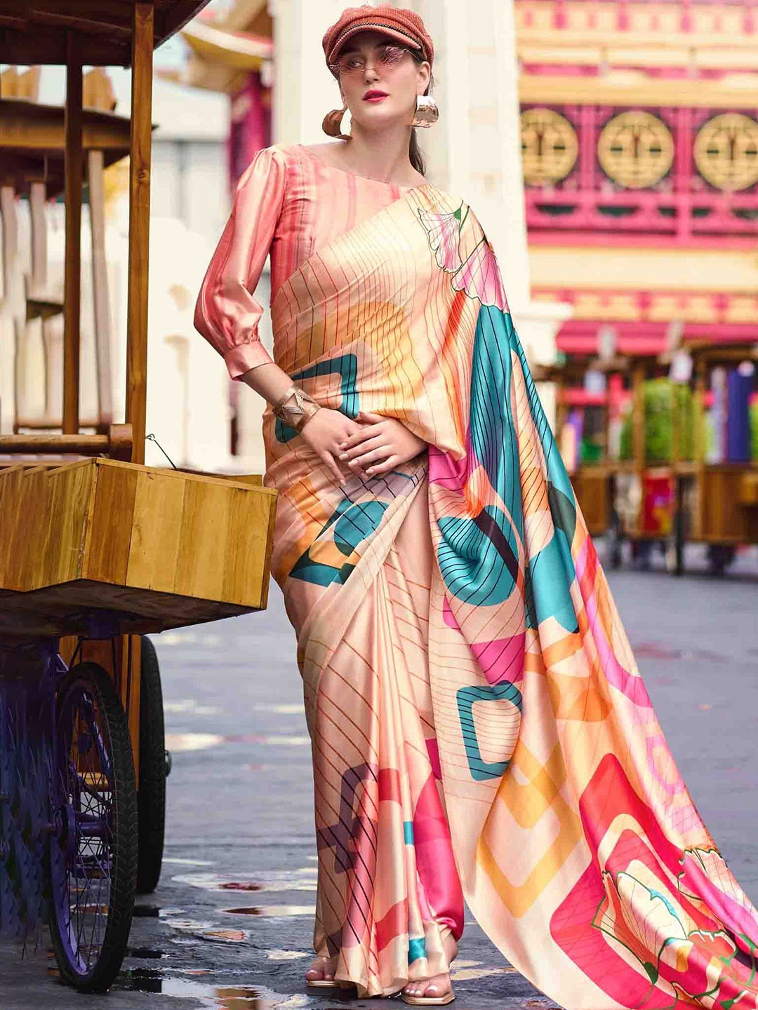 

DIVASTRI Floral Satin Saree, Peach