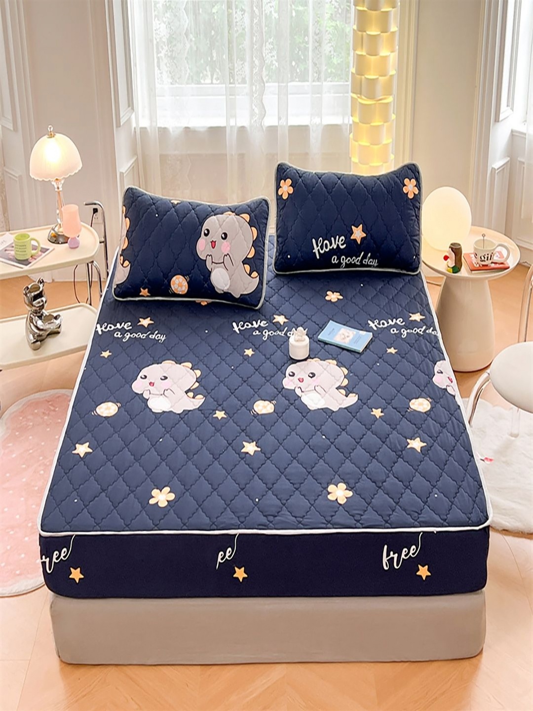 

JC HOME Navy Blue & Grey Graphic Printed 150 TC Fitted King Bedsheet Set 1.6 m x 2.3 m