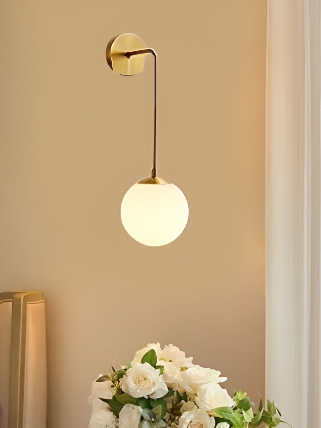 

KINIS Gold-Toned & White Quirky Abstract Shaped Wall Lamp