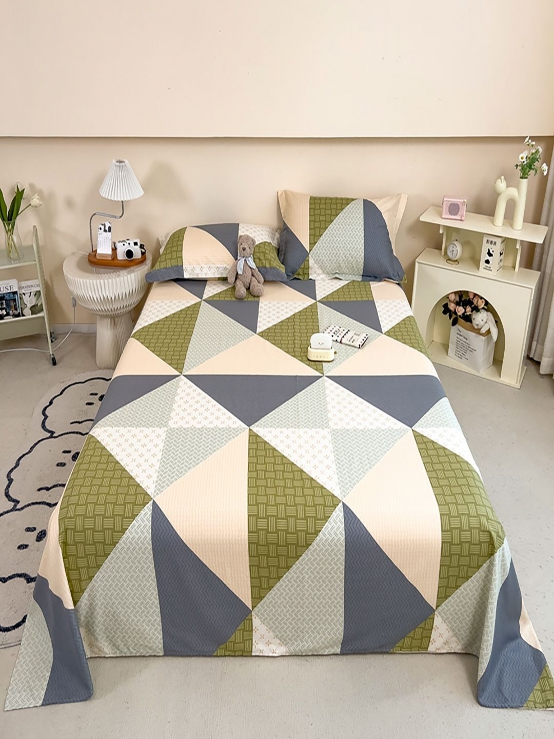 

JC HOME Grey & Grey Geometric Printed Cotton 220 TC King Bedsheet Set 2.3 m x 2.5 m