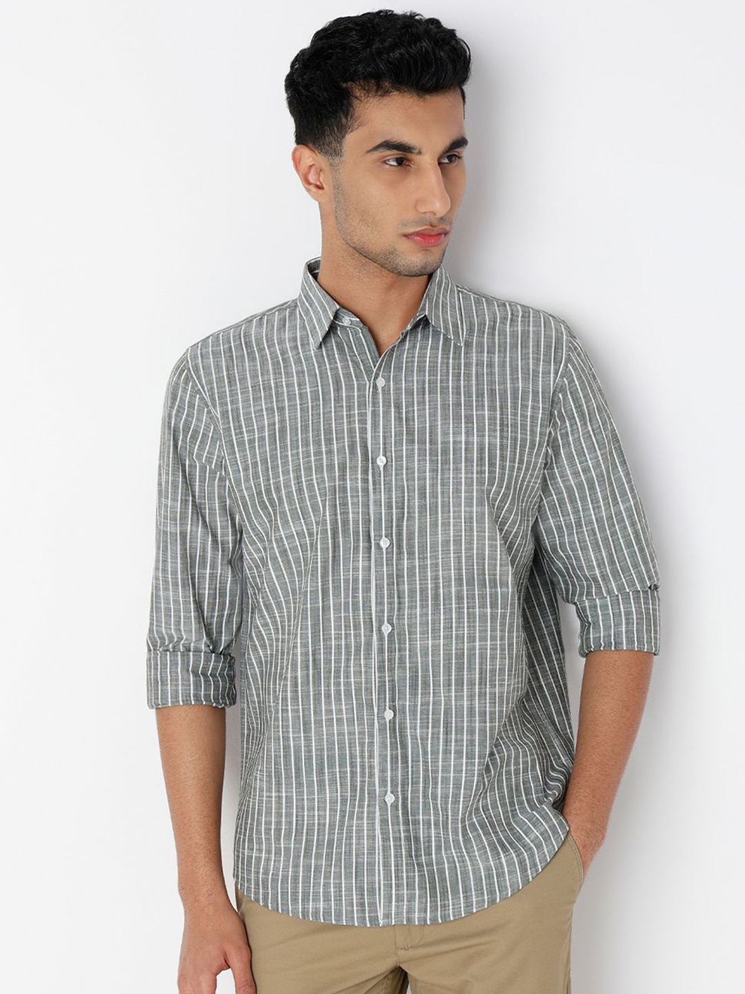 

MARK & ALBERT Men India Slim Fit Spread Collar Vertical Striped Casual Shirt, Sea green