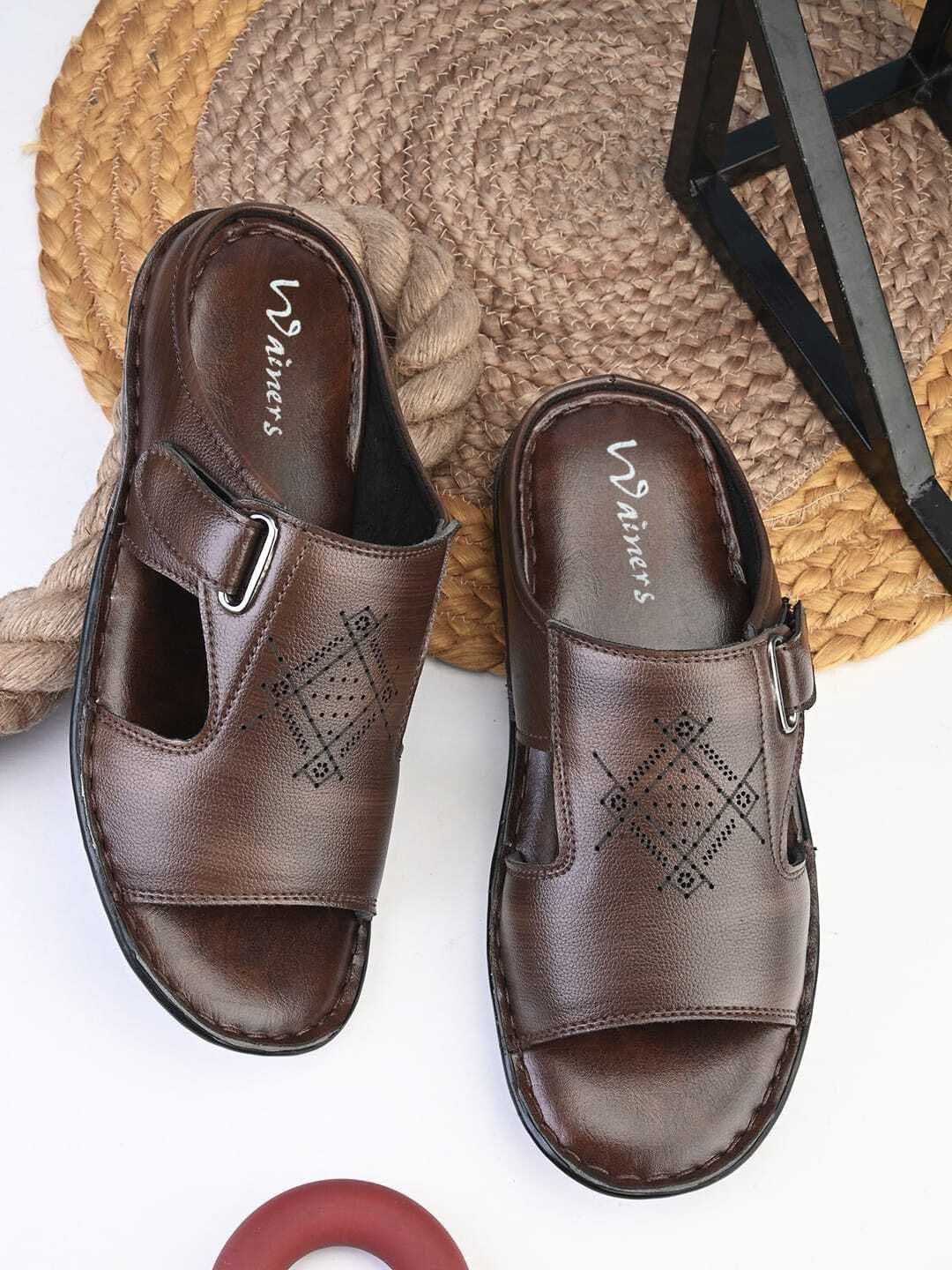 

WAINERS Men PU Comfort Sandals, Brown