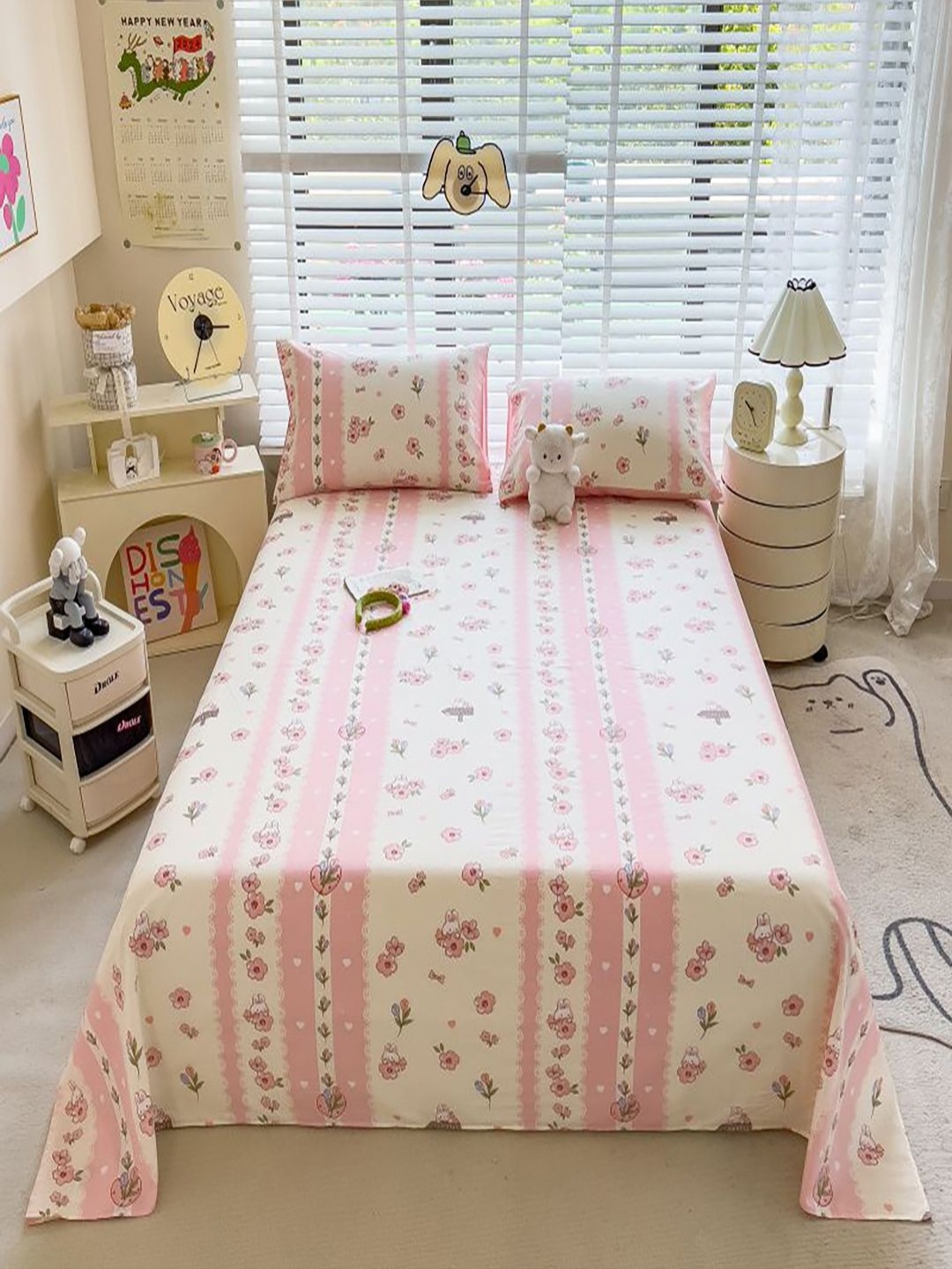 

JC HOME Cream & Pink Cotton Floral Printed 220 TC King Bedsheet Set 2.30 m x 2.50 m
