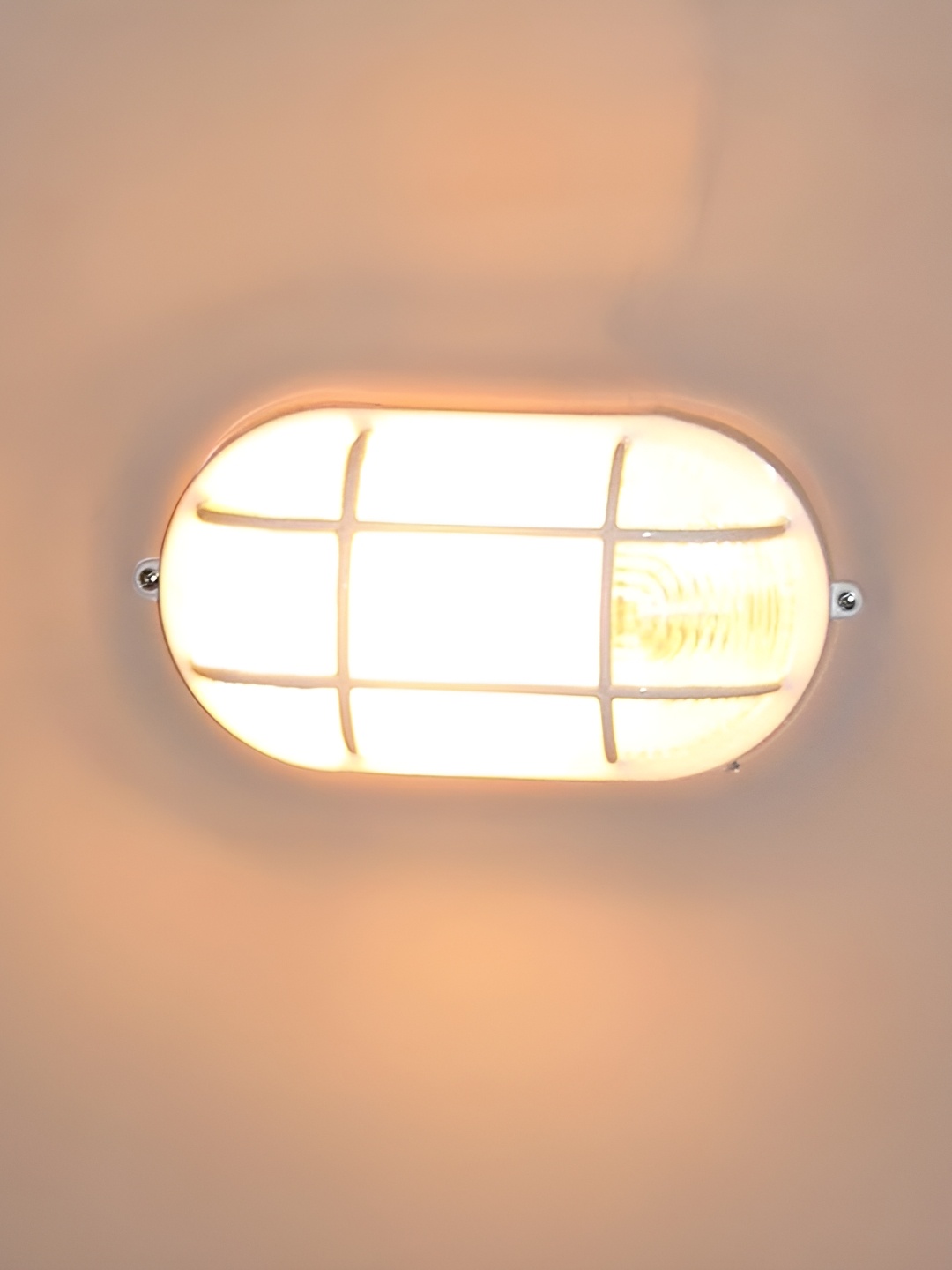 

KINIS White Acrylic Quirky Abstract Shaped Wall Lamp With Bulb