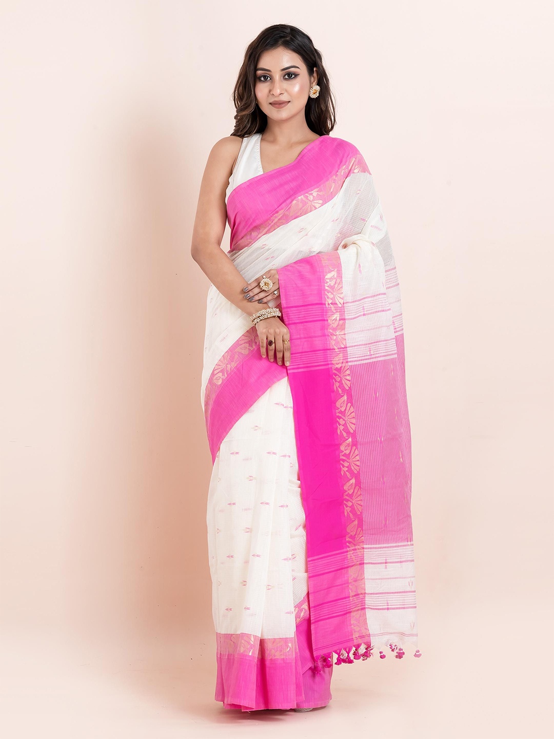 

PUKU Woven Design Saree, Off white