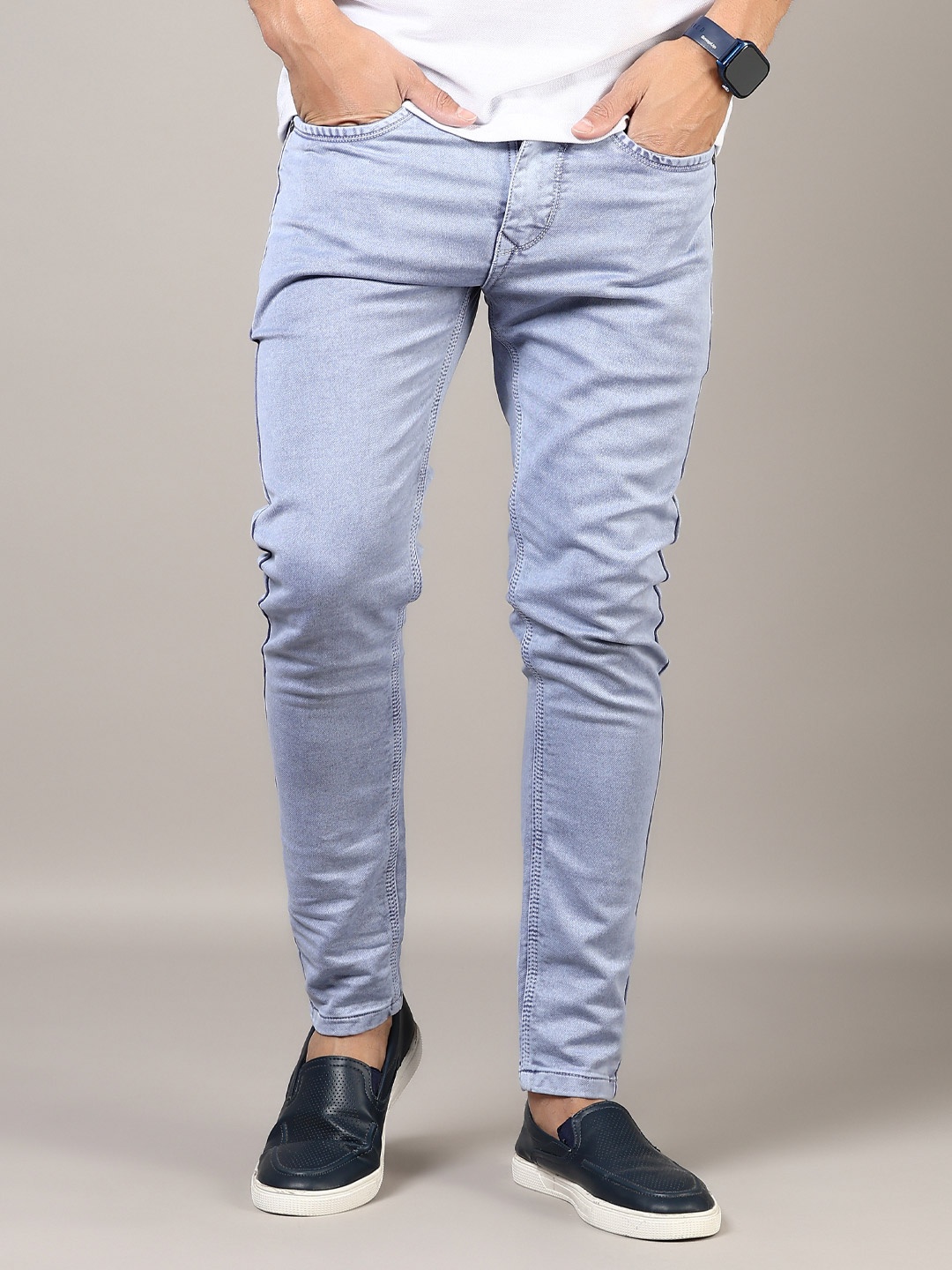 

V-Mart Men Light Fade Jeans, Blue