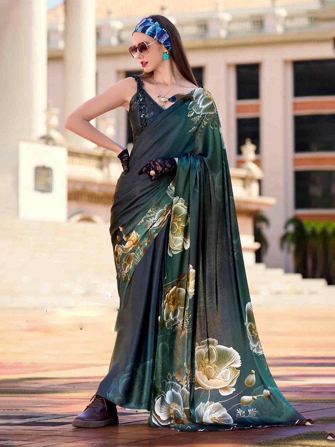 

KIMISHA Floral Printed Satin Saree, Green