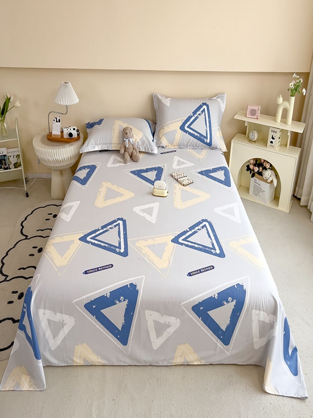 

JC HOME Grey & Blue Printed 220 TC Pure Cotton King Bedsheet Set- 2.3 m x 2.5 m