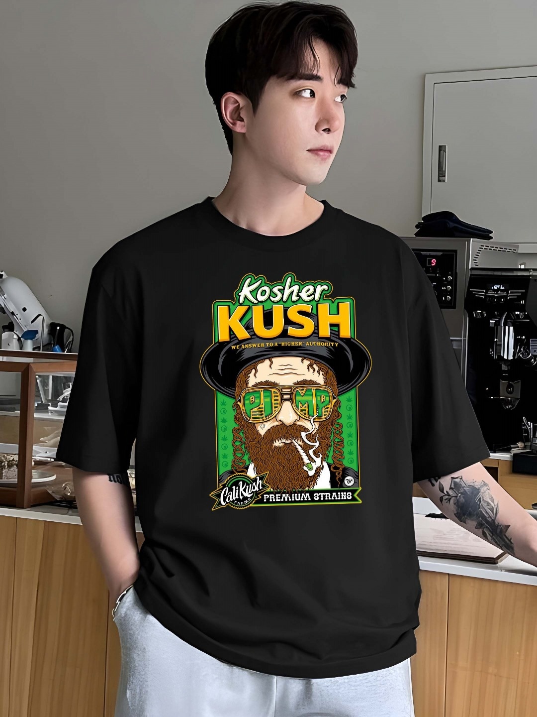 

THE BEETEL HOUSE Men Graphic Printed Round Neck Cotton Oversized T-shirt, Black