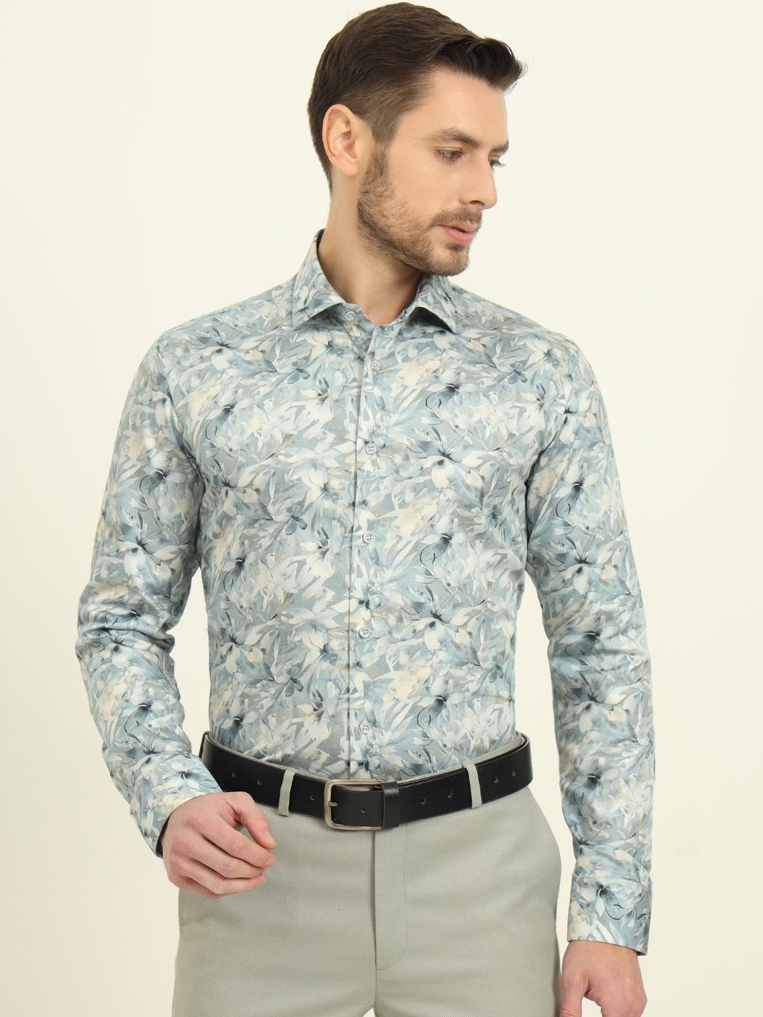 

WYRE Men Slim Fit Spread Collar Floral Printed Cotton Formal Shirt, Sea green