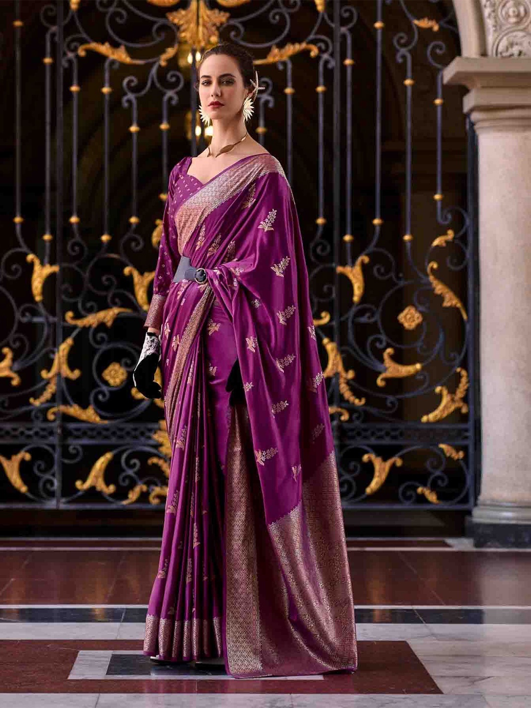 

KIMISHA Woven Design Banarasi Saree, Purple