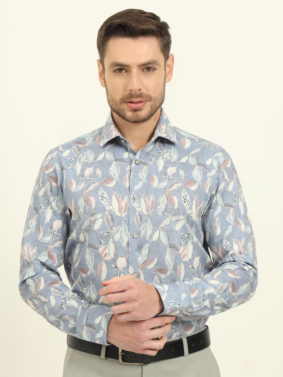 

WYRE Men Slim Fit Spread Collar Floral Printed Cotton Formal Shirt, Blue