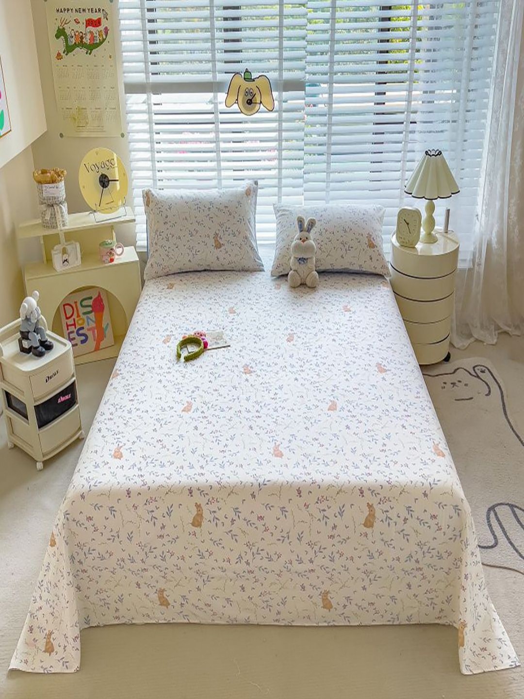 

JC HOME White & Brown Floral Printed Pure Cotton 220 TC Queen Bedsheet Set 1.80 m x 2.30 m