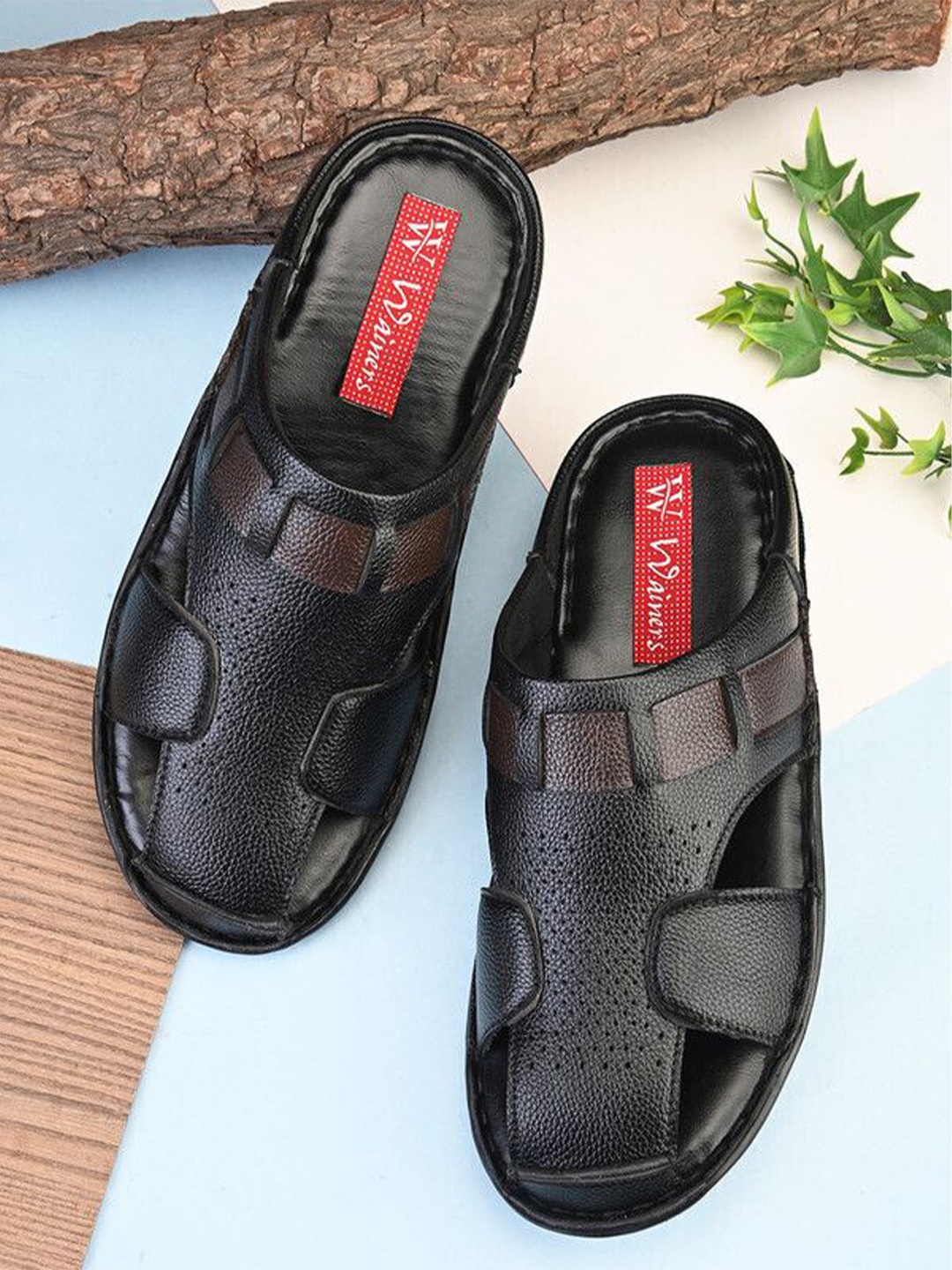 

WAINERS Men Shoe-Style Sandals, Black