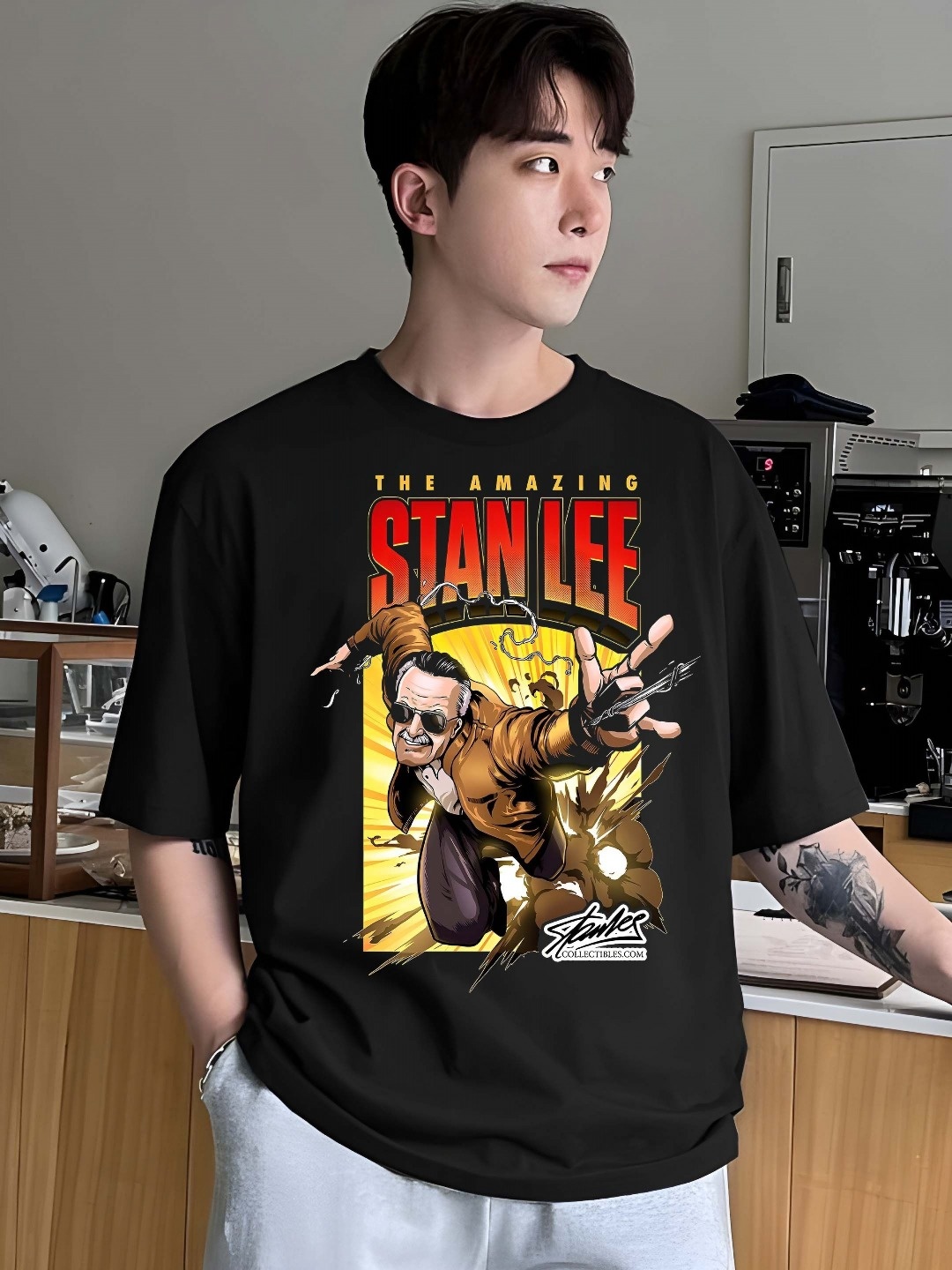 

THE BEETEL HOUSE Men Graphic Printed Round Neck Cotton Oversized T-shirt, Black