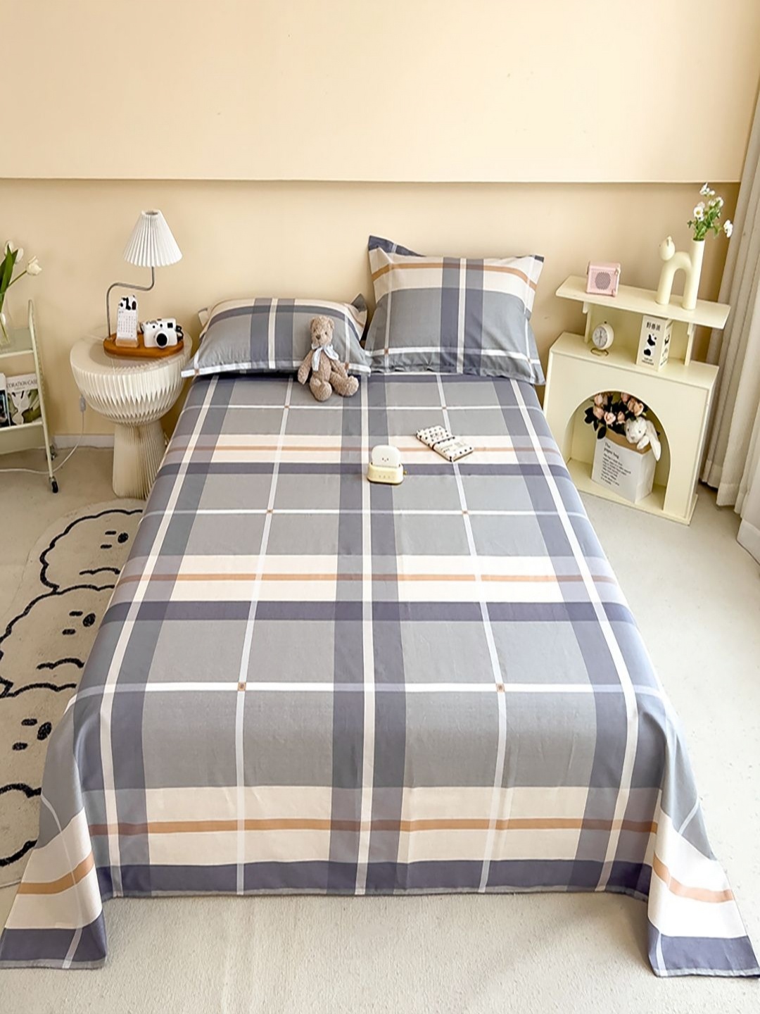 

JC HOME Grey & Beige Checked Pure Cotton 220 TC Single Bedsheet Set-2.30 m x 1.60 m