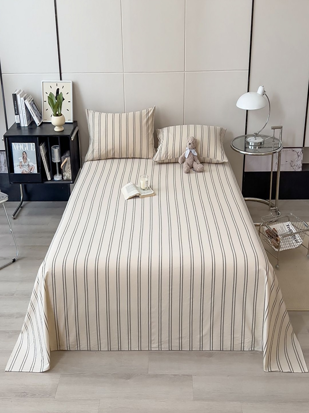 

JC HOME Beige & Grey Striped 220 TC King Size Bedsheet Set