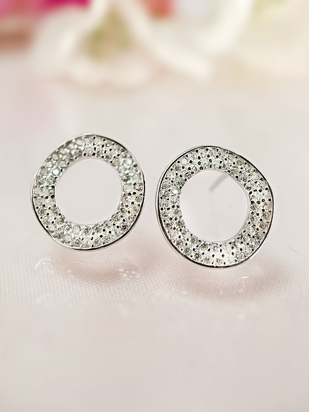 

INARI SHINES 925 Sterling Silver Cubic Zirconia Studded Circular Pave Studs