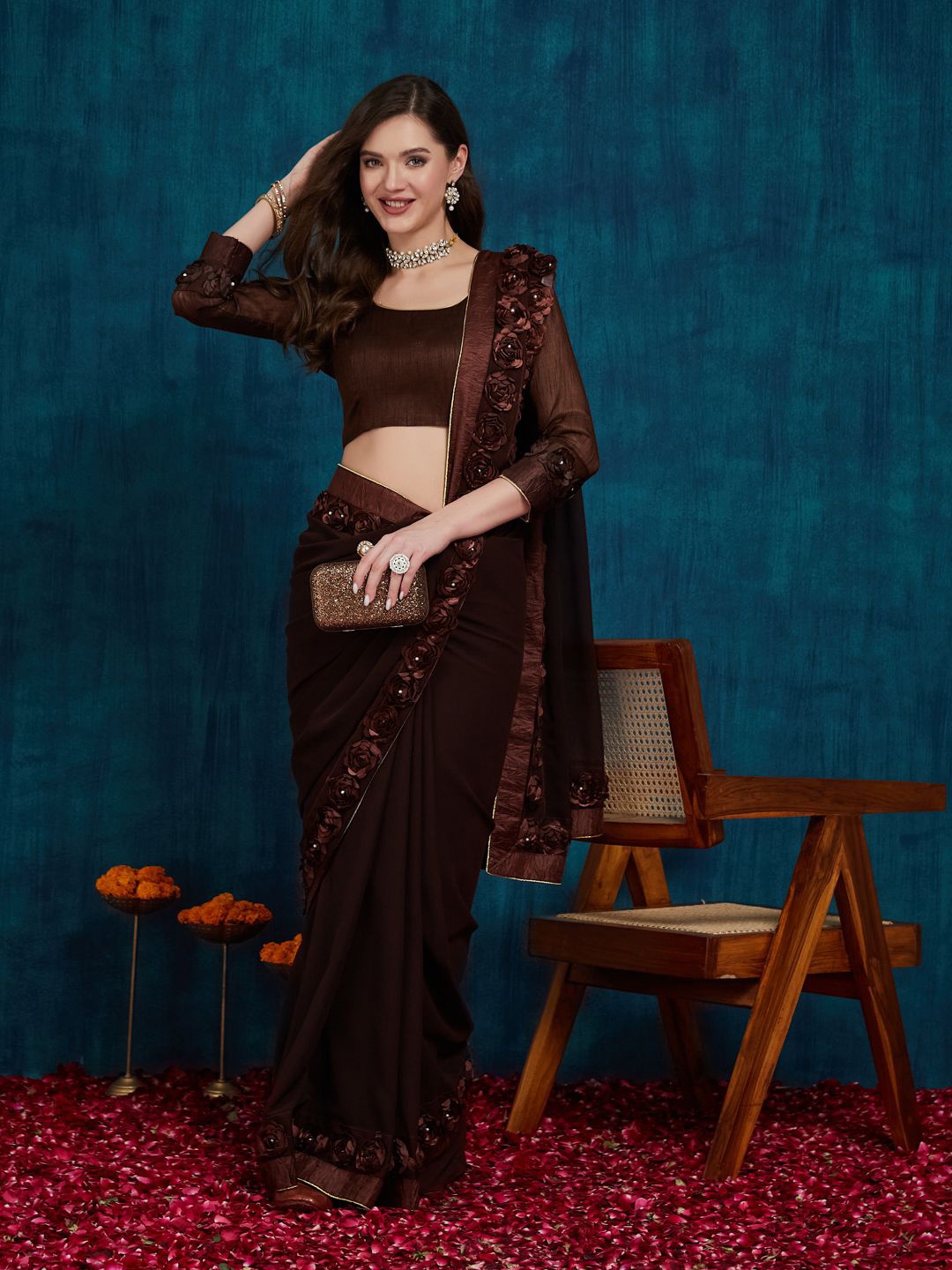 

RAJGRANTH Women Beads and Stones Pure Georgette Saree, Brown