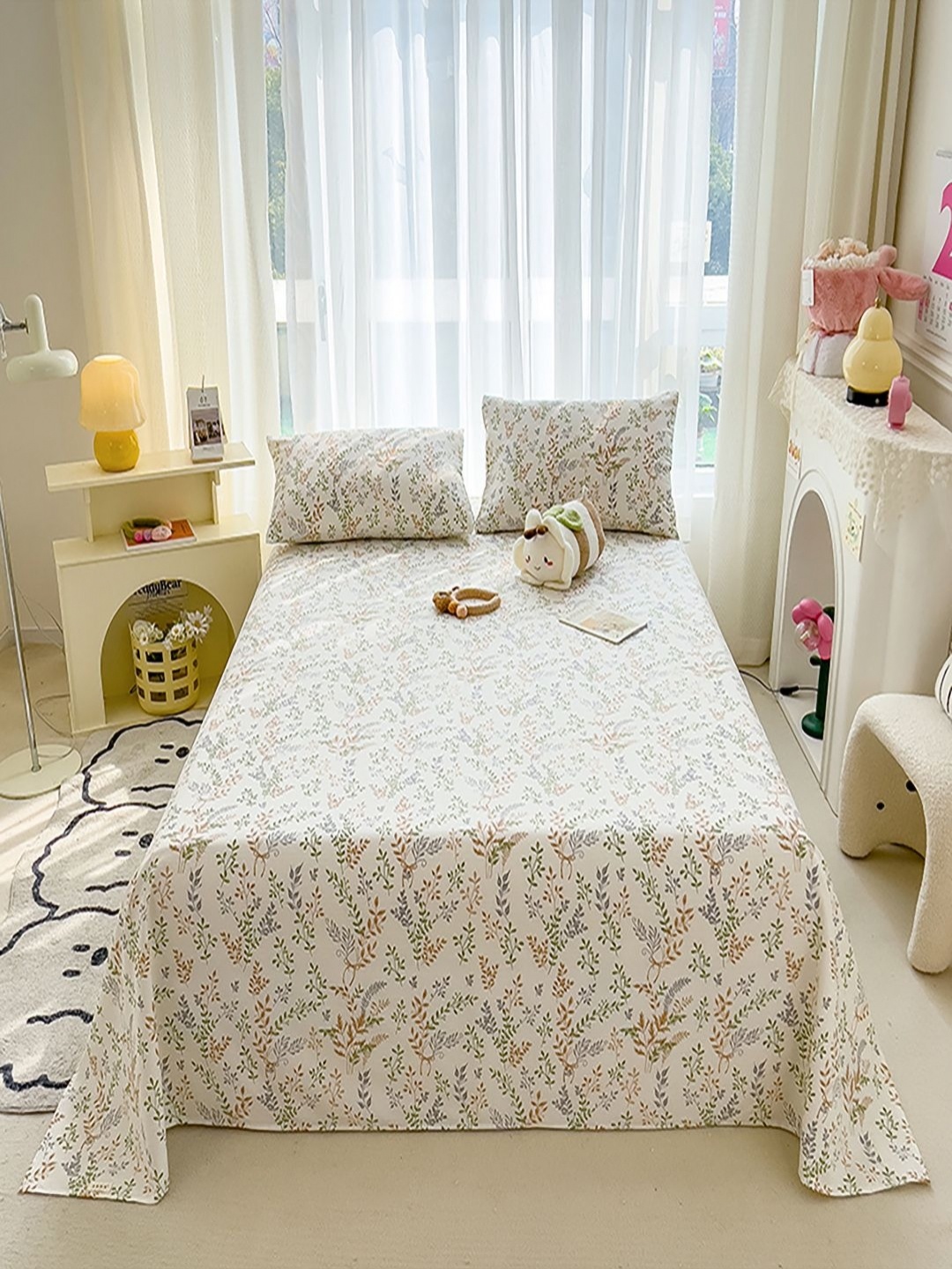 

JC HOME White & Green Printed 140 TC King Size Bedsheet Set 2.20 m x 2.30 m
