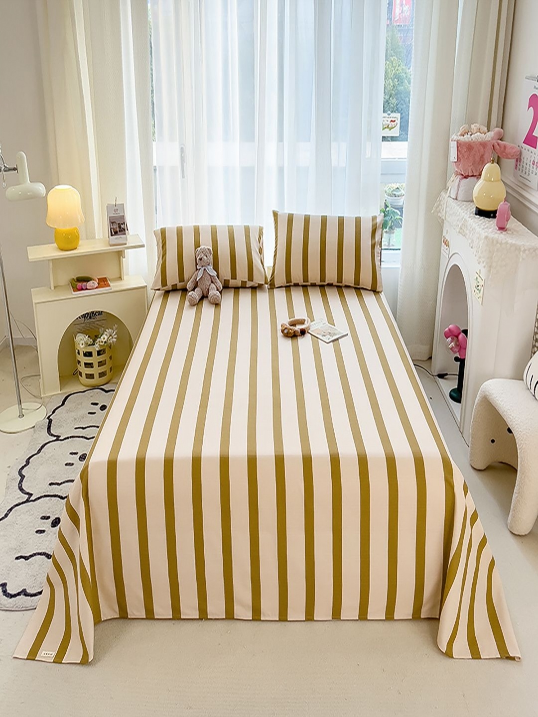 

JC HOME Beige & Green Striped 140 TC King Bedsheet Set 2.45 m x 2.50 m