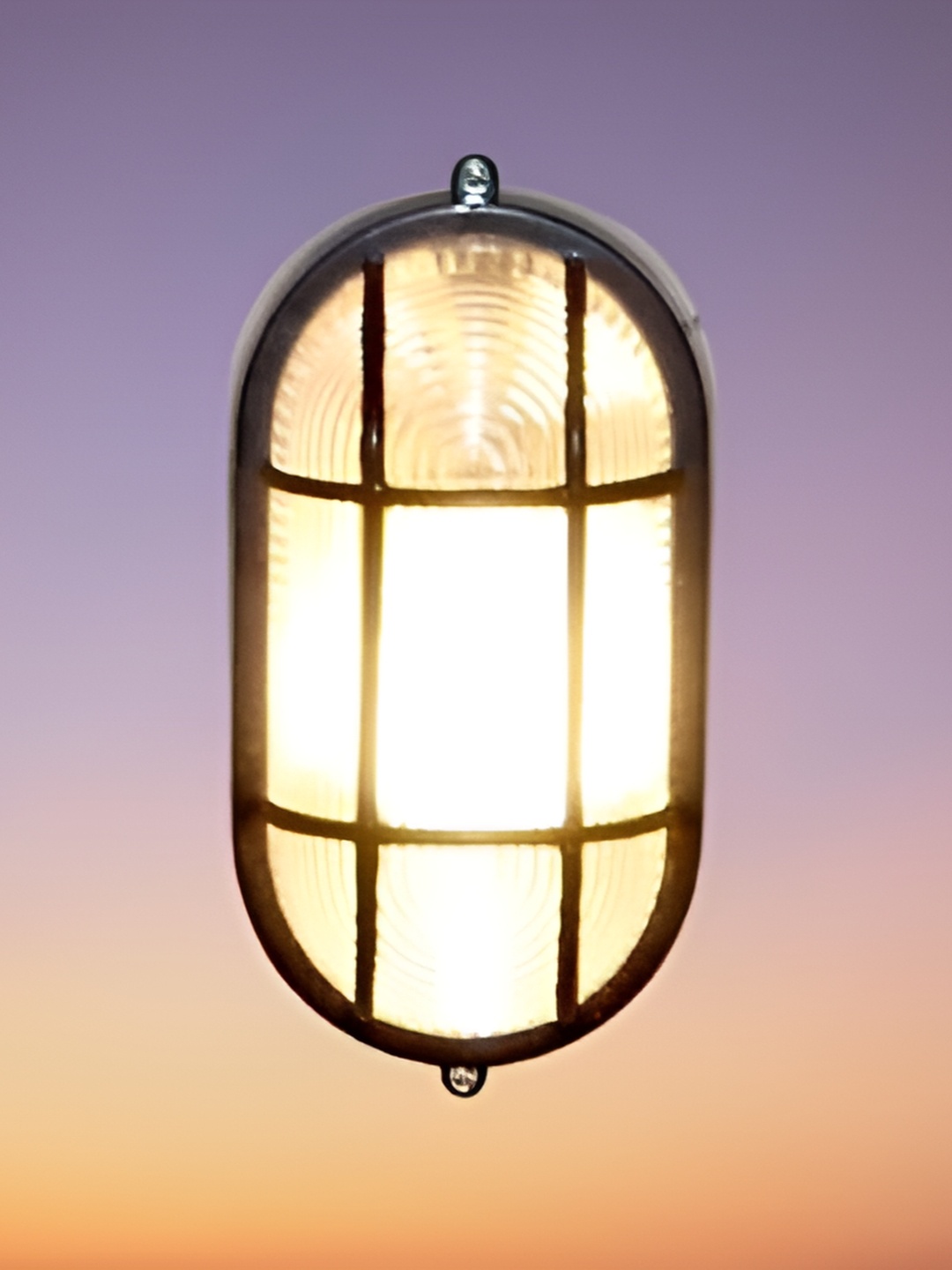

KINIS Black & White Acrylic Wall Lamp