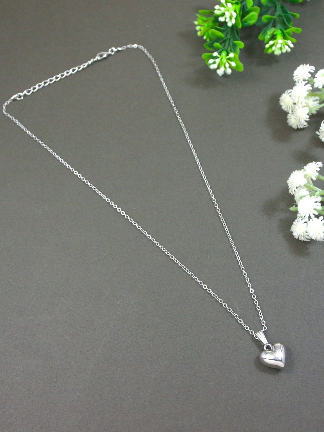 

V FASHION JEWELLERY Silver-Plated Heart Charm Pendant With Chain