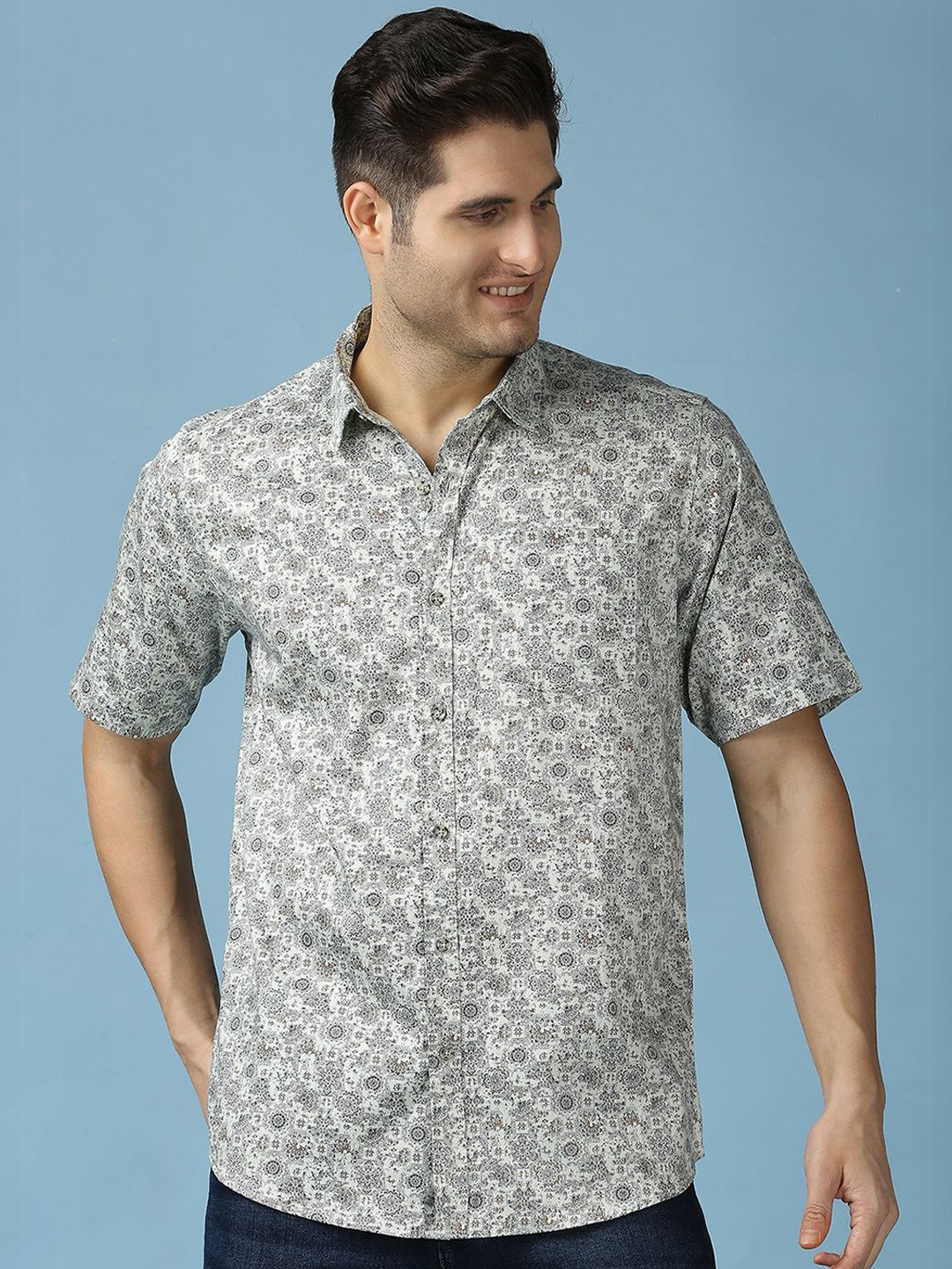 

SNX Men Tailored Regular Fit Spread Collar Floral Printed Cotton Casual Shirt, Green