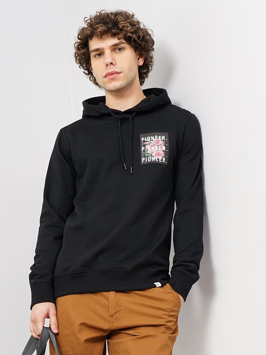 

Genoa Men Topography Printed Long Sleeves Hooded Sweatshirt, Black