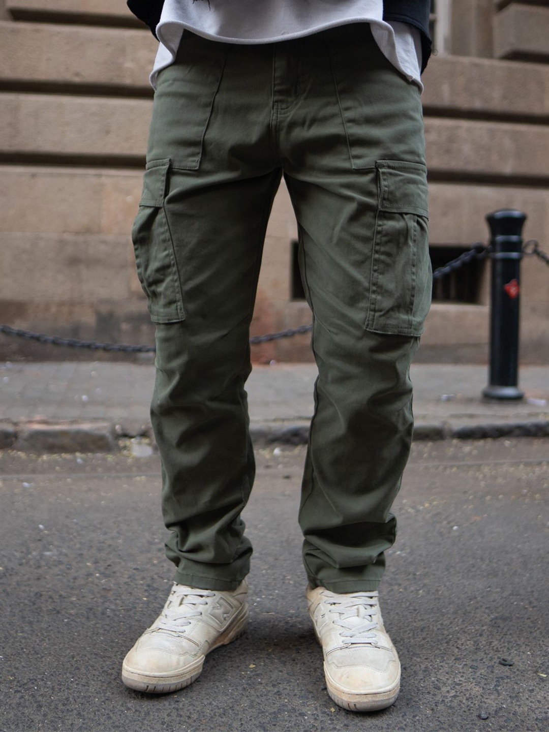 

Powerlook Men Dark Olive Regular Fit Cotton Cargo Pant