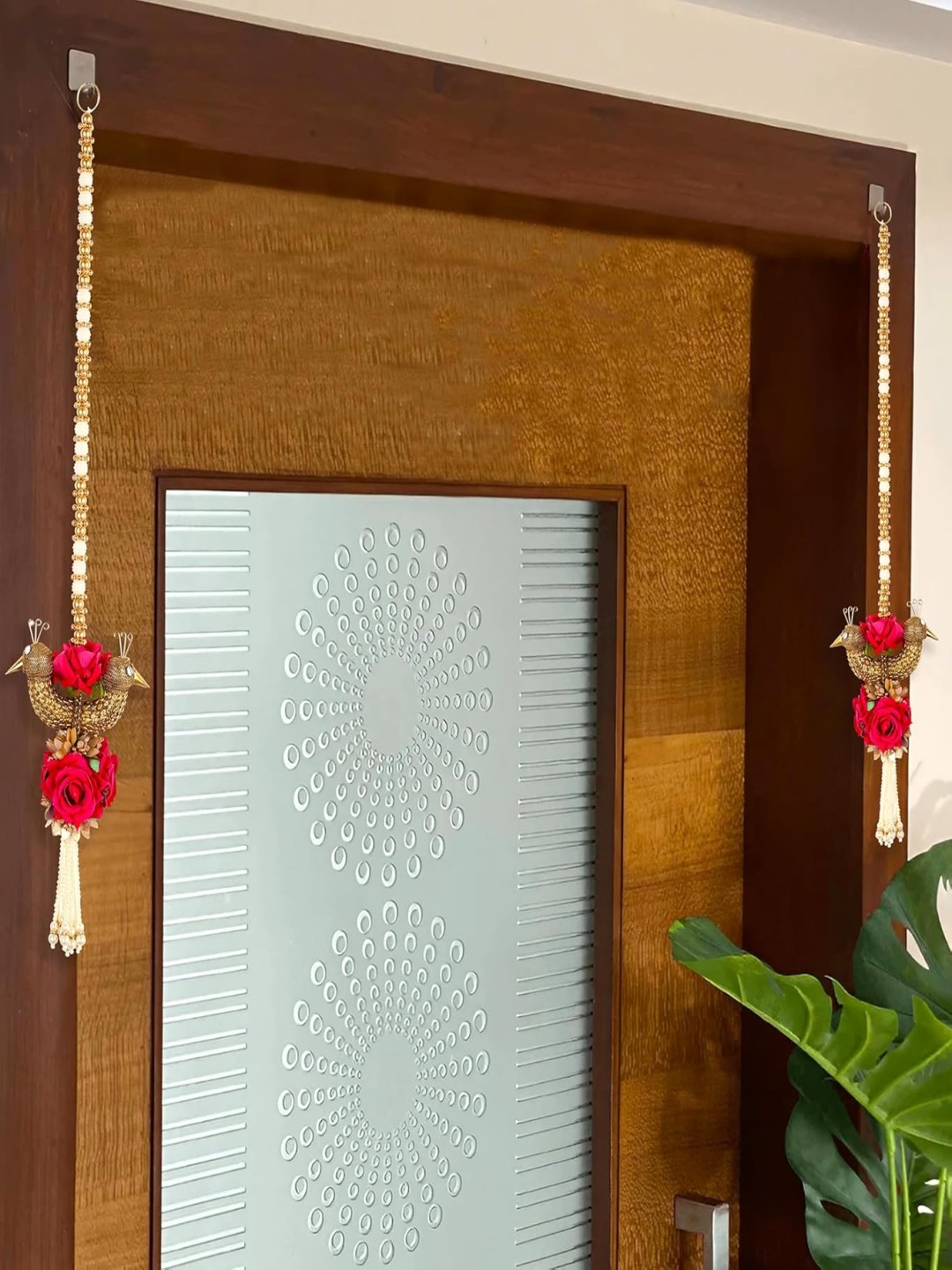 

THE HOME CO. Gold Toned & White 2 Pieces Textured Hangings Festive Decor