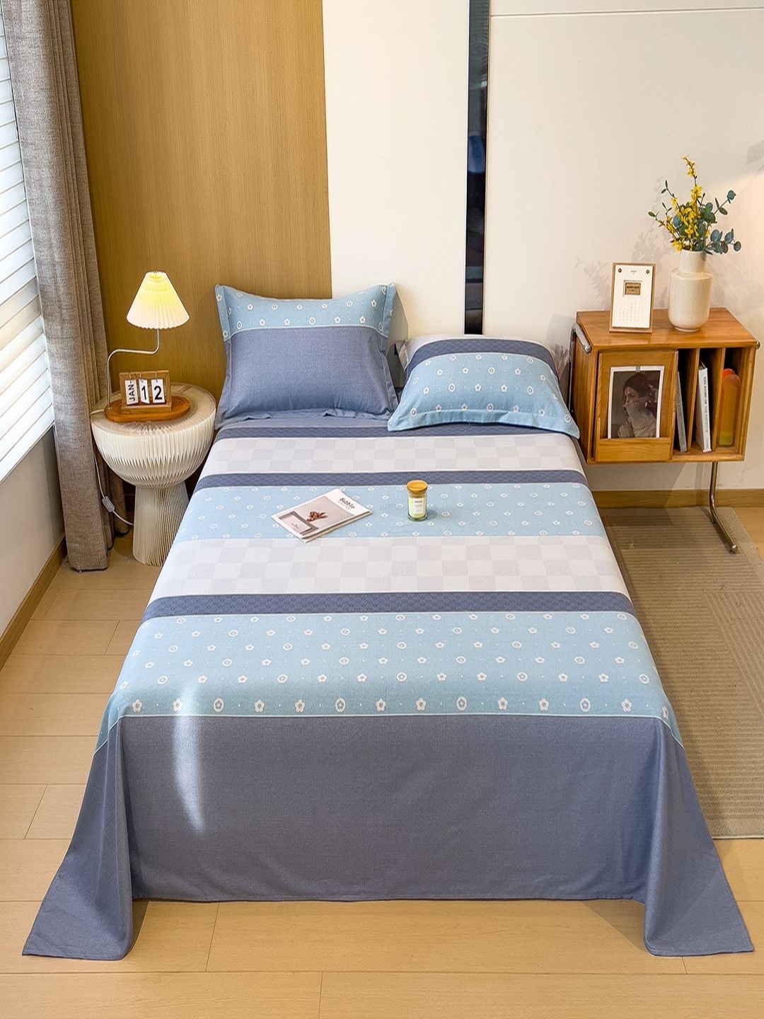 

JC HOME Blue & Pink Striped 220 TC Single Bedsheet Set 1.60m x 2.30m