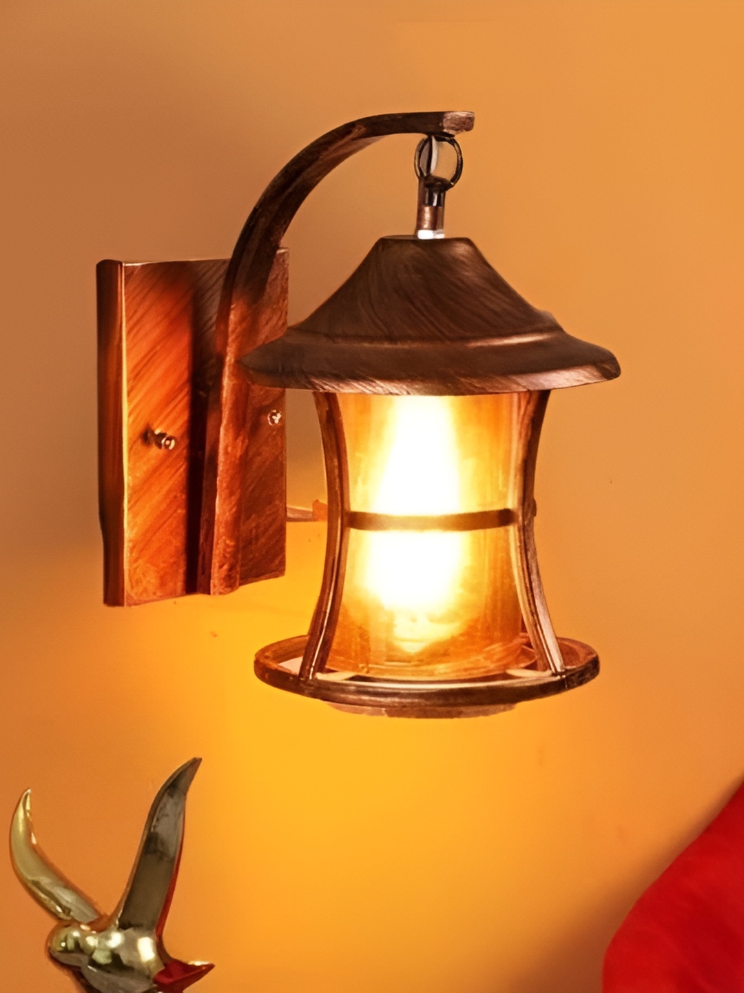 

KINIS Copper-Toned Metal Quirky Cylinder Shaped Wall Lamp
